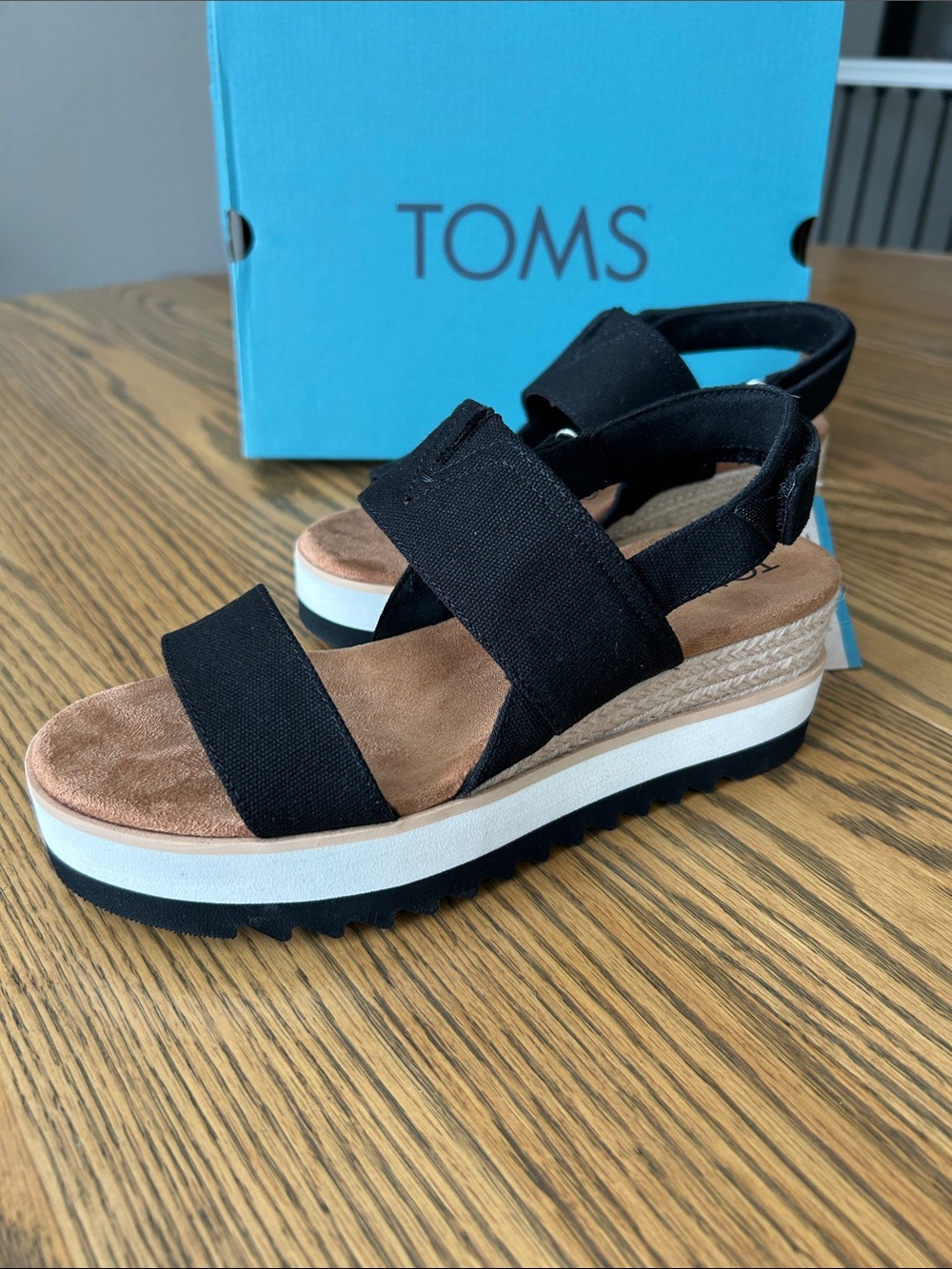 TOMS Emilia Wedge Slingback Sandal, Black, size 7, NIB